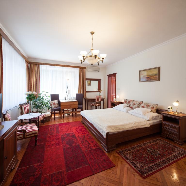Villa Cecile Шопрон Екстериор снимка
